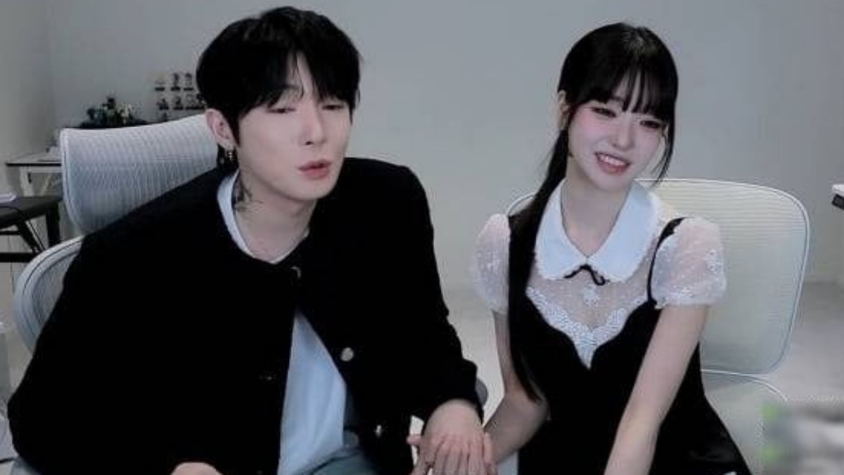 (왼쪽부터) BJ케이와 과즙세연 자료사진. / 케이 SOOP 영상 갈무리