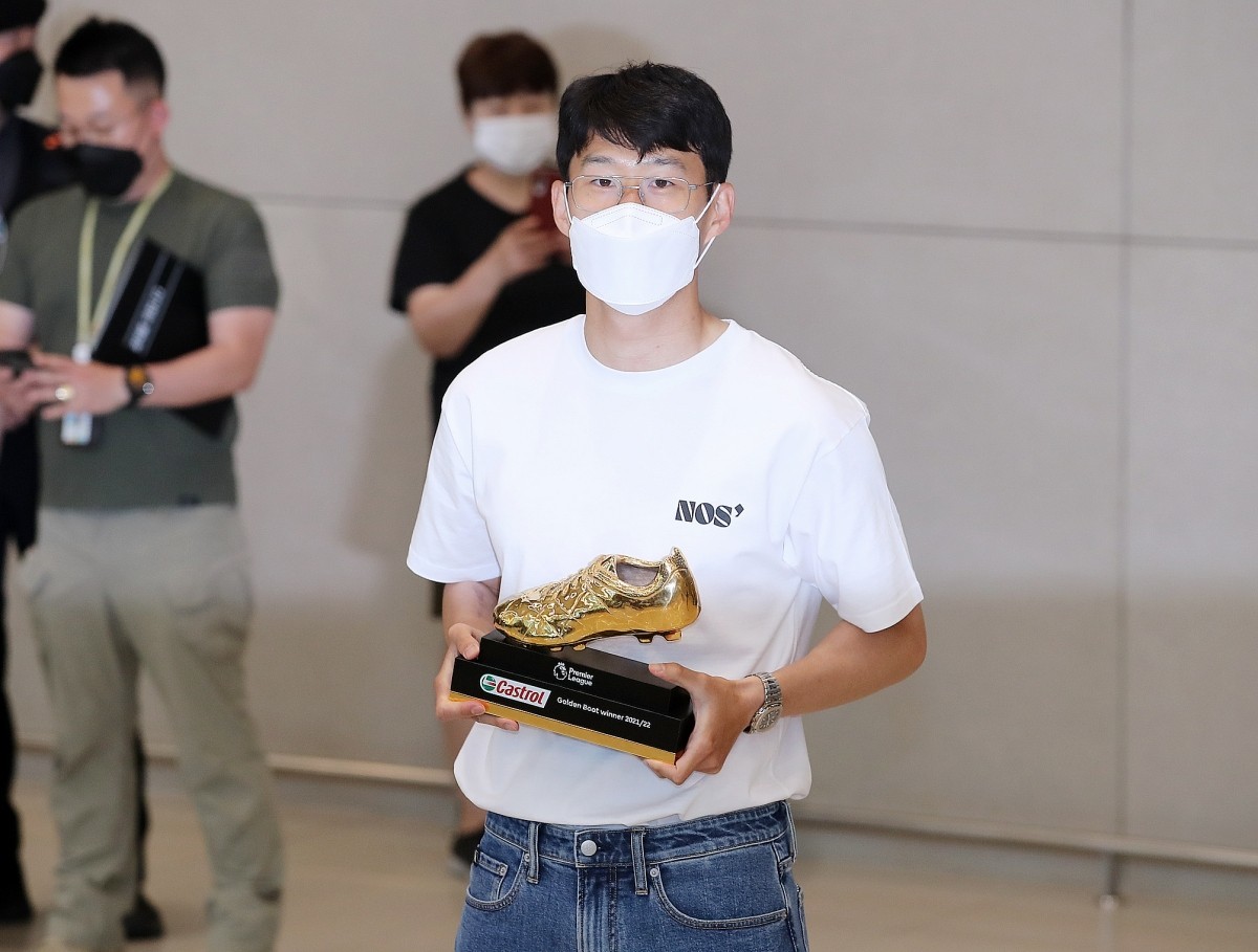 NOS7 제품 직접 입고 나타났던 손흥민. / 뉴스1