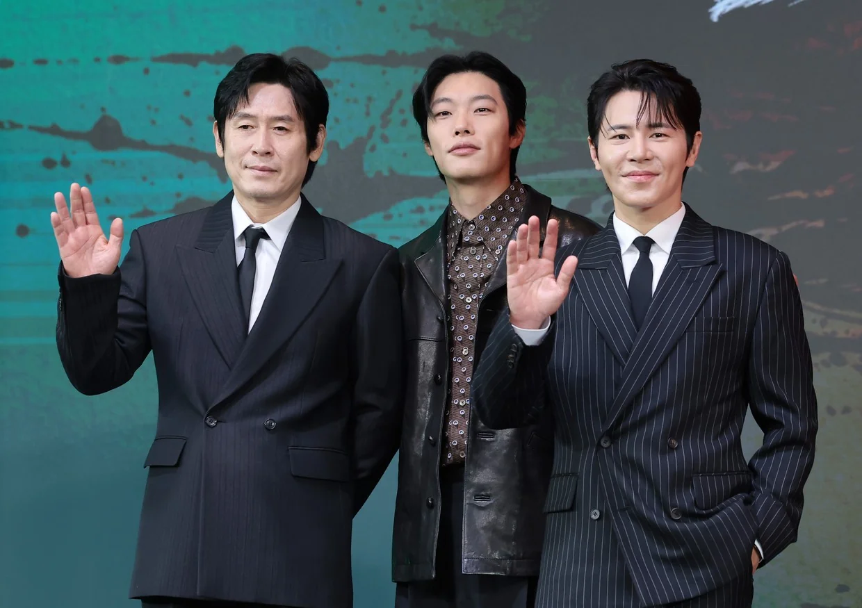 신분 세탁 스릴러…설화·웹툰서 출발한 이야기 / “들쥐”의 류준열·이규형 (사진=뉴스1)