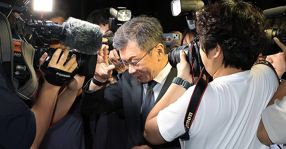 ‘홍명보 선임 개입 의혹’ 정몽규, 12시간 마라톤 조사 마친 뒤 한 말