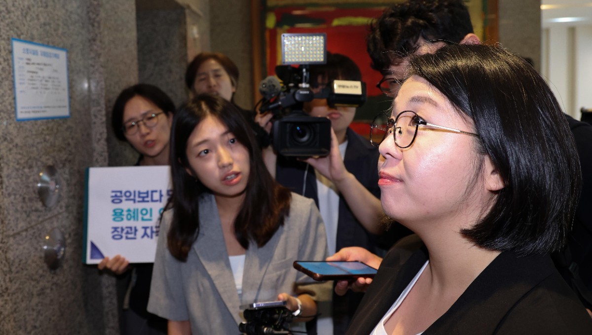 용혜인 성평등가족부 장관 후보자가 3일 오전 서울 서대문구 한국청소년활동진흥원에 마련된 인사청문회 준비사무실로 출근하고 있다. / 뉴스1