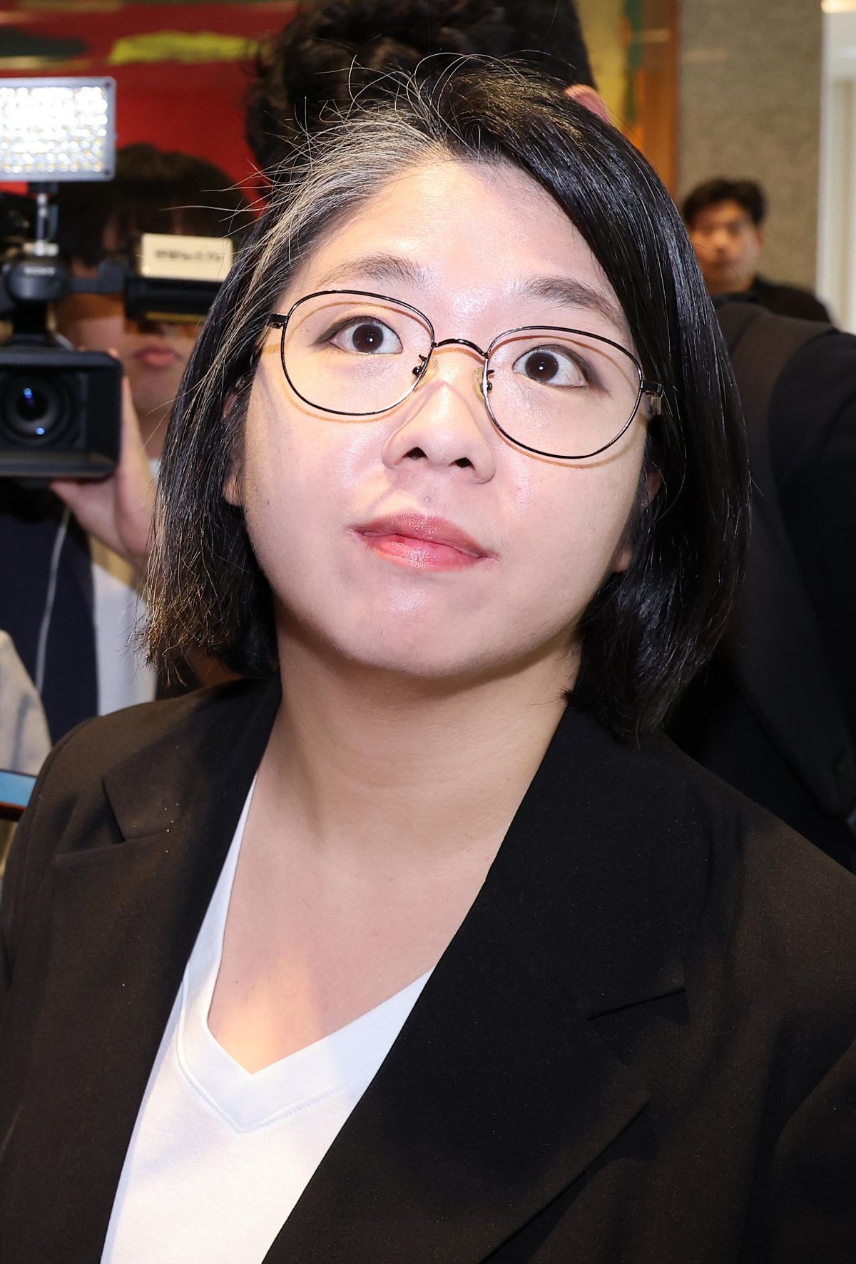 용혜인 성평등가족부 장관 후보자가 3일 오전 서울 서대문구 한국청소년활동진흥원에 마련된 인사청문회 준비사무실로 출근하고 있다. / 뉴스1