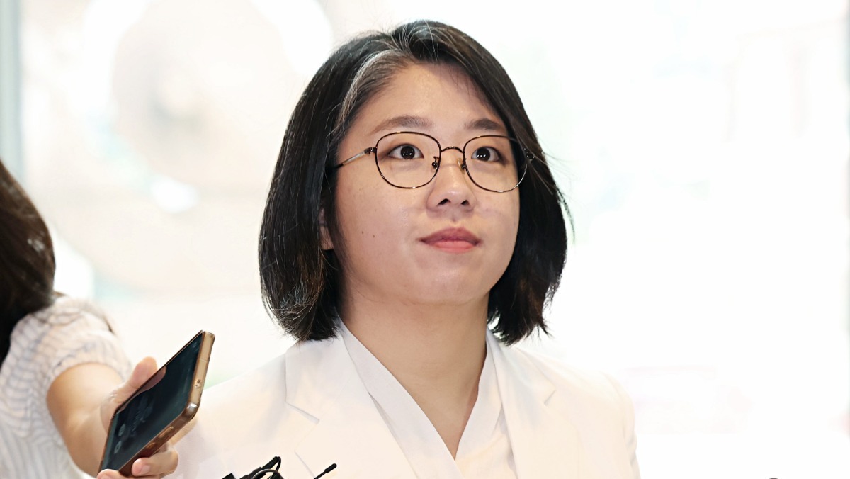 용혜인 장관 후보 재산 공개…남편 박기홍 씨, 기본소득당에서 받은 월급 얼마?