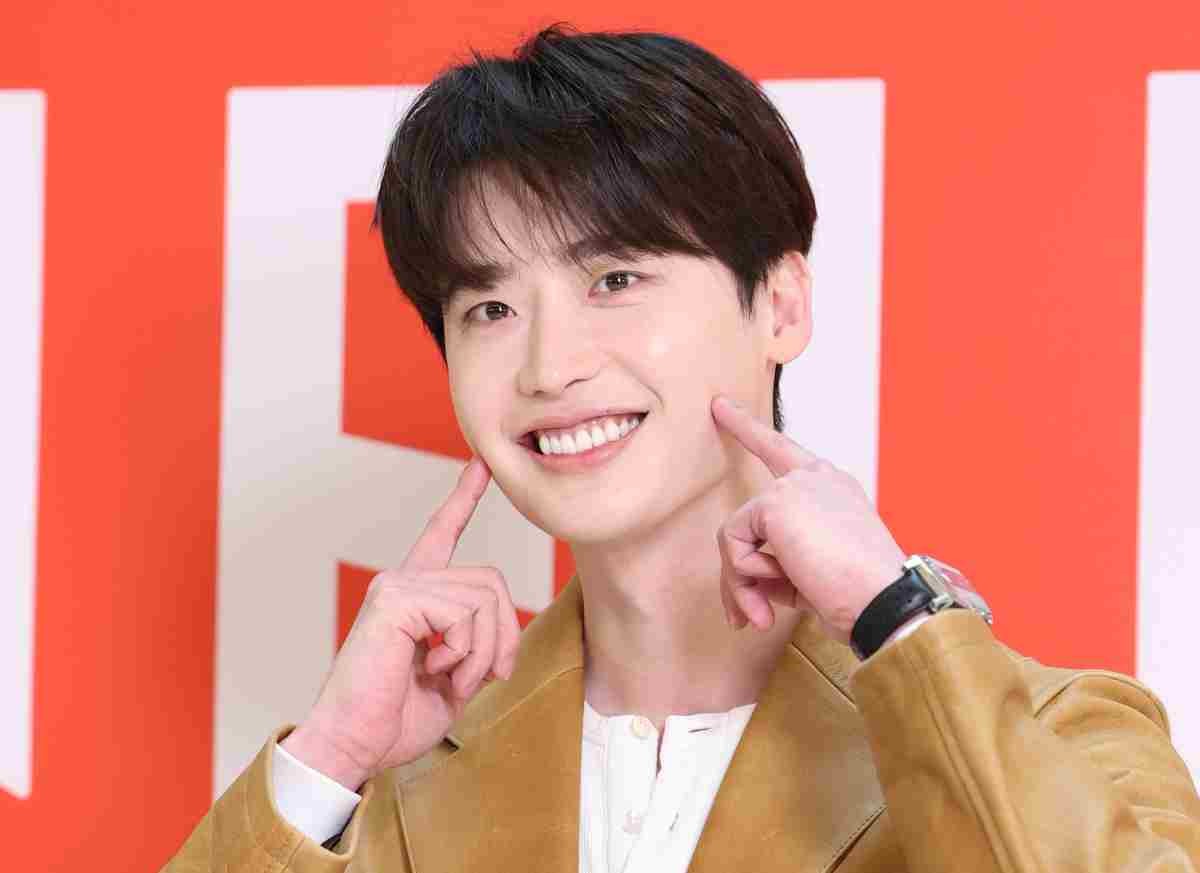 배우 이종석이 지난해 서울 송파구 잠실 롯데월드몰에서 열린 태그호이어 레이싱 팝업스토어 오픈 기념 행사에 참석하고 있다. / 뉴스1