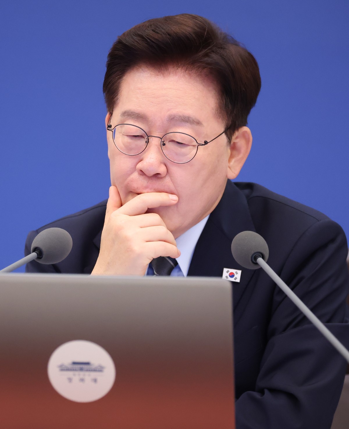 고심하는 이재명 대통령. 자료사진. / 뉴스1