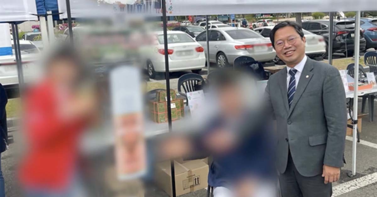 갈수록 태산... 김승원이 유흥주점 여사장 브로커와 찍은 사진 추가 공개 