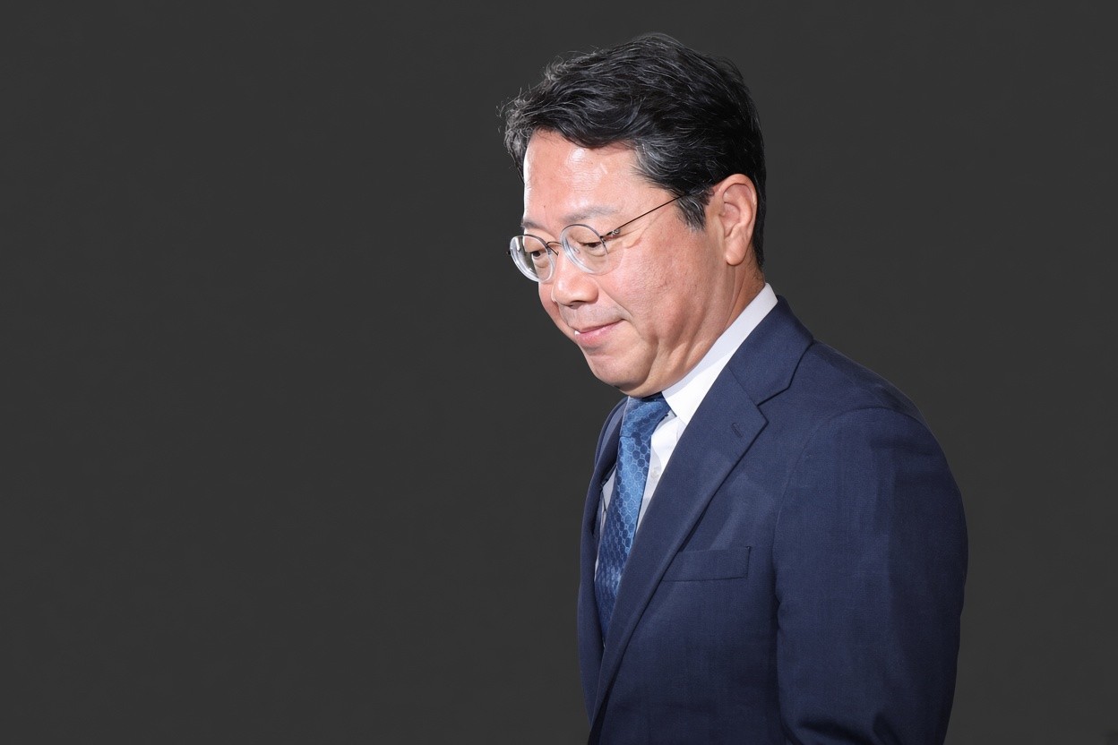 김승원 법무부 장관 후보자가 3일 오전 서울 종로구 적선현대빌딩에 마련된 인사청문회 준비사무실로 출근하고 있다. / 뉴스1