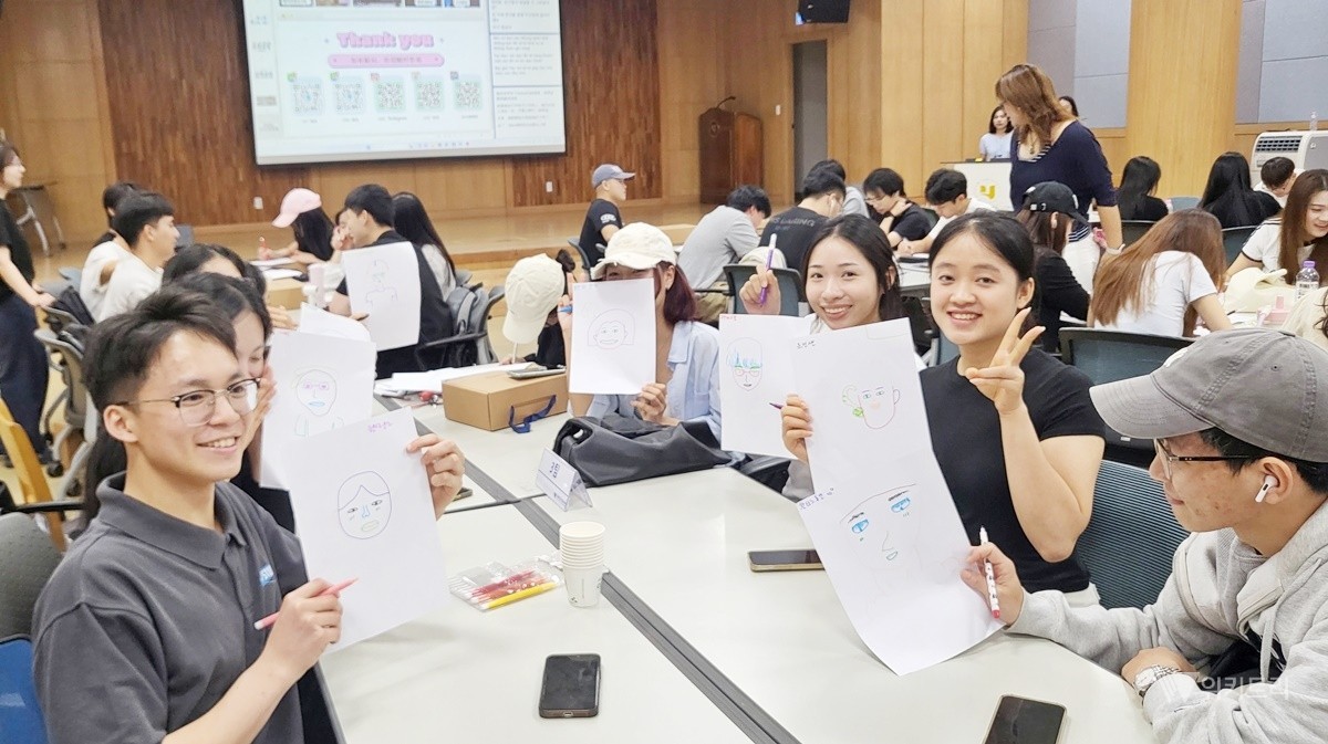 호남대학교 국제교류본부는 지난 9월 4일 IT관 강당에서 ‘2026학년도 2학기 신·편입학 외국인 유학생 오리엔테이션 및 학업·생활 지원 간담회’를 개최했다. / 호남대
