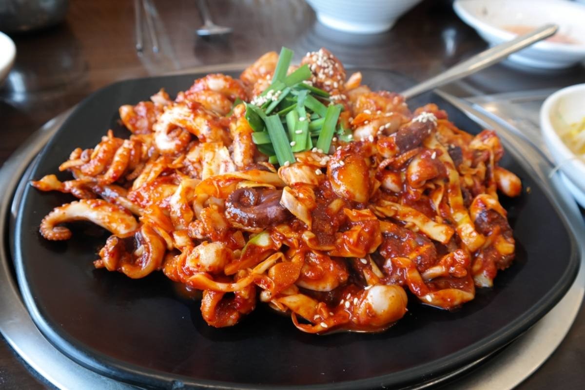 주꾸미 자료사진. / Hyung min Choi-shutterstock.com