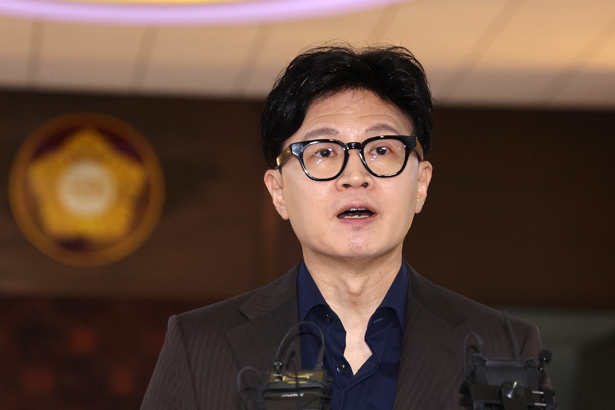 한동훈 무소속 의원이 7일 서울 여의도 국회에서 김승원 법무부 장관 후보자 의혹과 관련해 취재진의 질의에 답변하고 있다. / 뉴스1