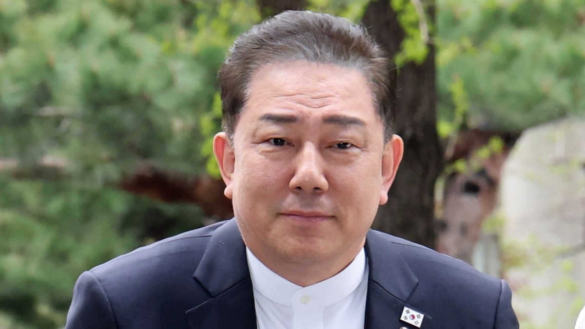 각종 비위 의혹을 받는 김병기 무소속 의원이 지난 4월 10일 서울 마포구 서울경찰청 공공범죄수사대에 피의자 신분으로 출석하고 있다. /뉴스1