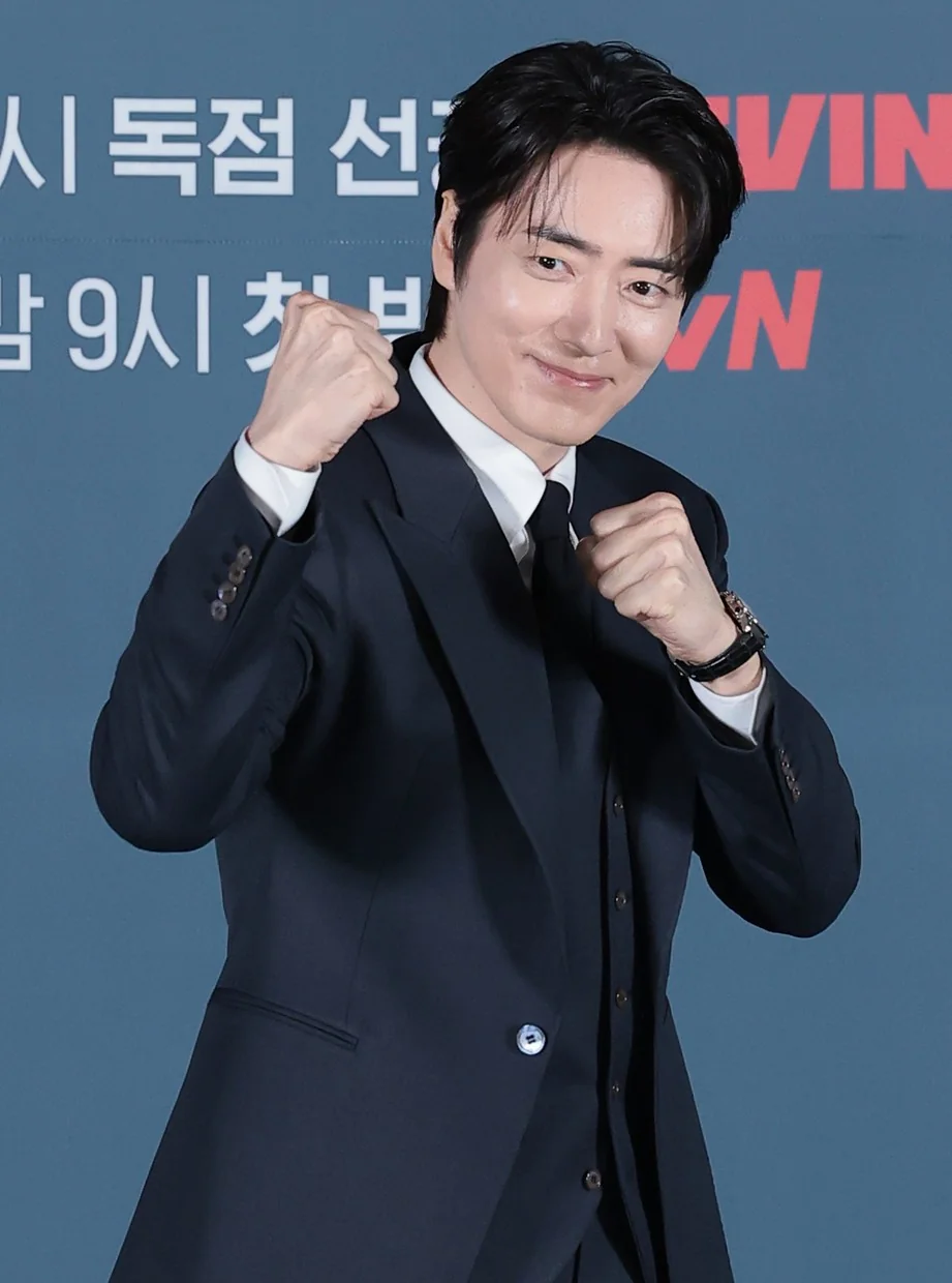 이준혁·서현우 “처음엔 삐걱, 결국 원팀” / ‘로또 1등도 출근합니다’에서 호흡을 맞춘 이준혁 (사진=뉴스1)