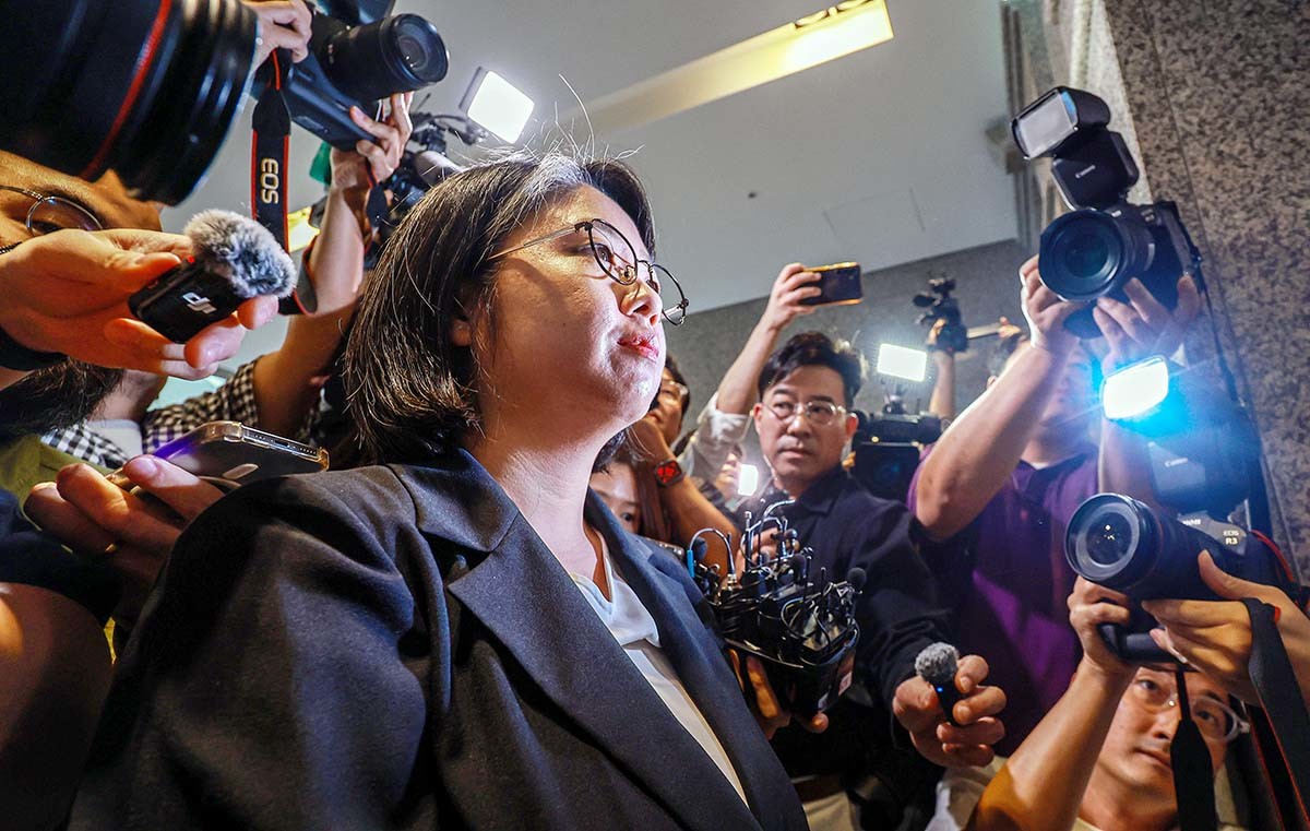 용혜인 성평등가족부 장관 후보자가 7일 서울 서대문구 한국청소년활동진흥원에 마련된 인사청문회 준비 사무실로 출근하고 있다. / 뉴스1