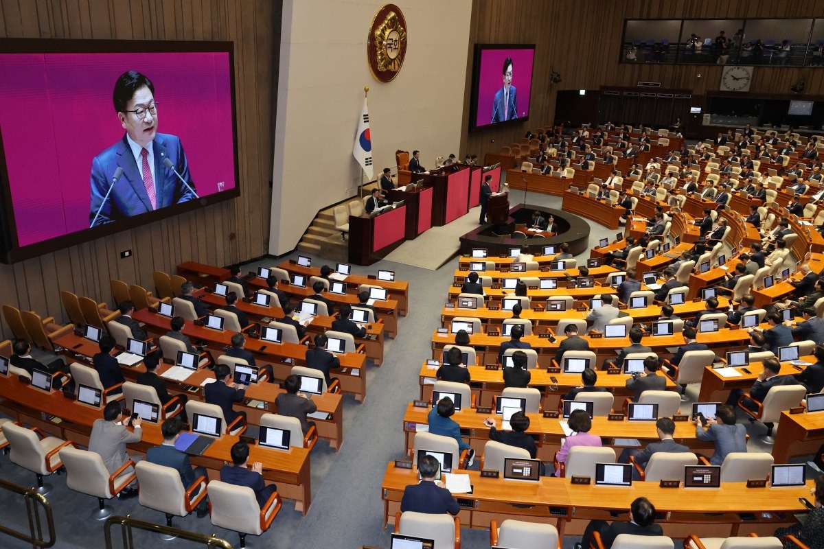 정점식 국민의힘 원내대표가 8일 서울 여의도 국회에서 열린 제439회국회(정기회) 제4차 본회의에서 국정에 관한 교섭단체 대표연설을 하고 있다 / 뉴스1