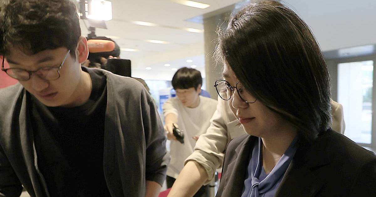 용혜인 성평등가족부 장관 후보자가 8일 서울 서대문구 한국청소년활동진흥원에 마련된 인사청문회 준비 사무실로 출근하고 있다 / 뉴스1