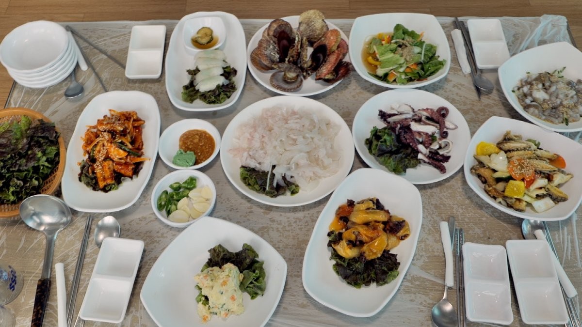 EBS1 '한국기행' 미리보기 페이지에서 제공하는 '맛있제, 놀러올 거제!' 편 자료 사진. / EBS1 제공