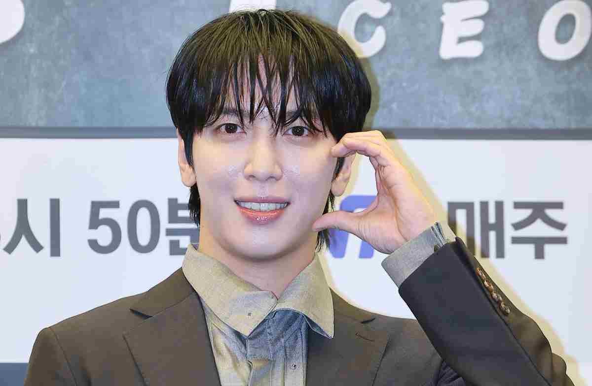 씨앤블루 정용화가 2024년 서울 마포구 상암 스탠포드호텔에서 열린 ENA·LG유플러스·STUDIO X+U가 공동제작한 '기안이쎄오' 제작발표회에 참석해 포즈를 취하고 있다. / 뉴스1
