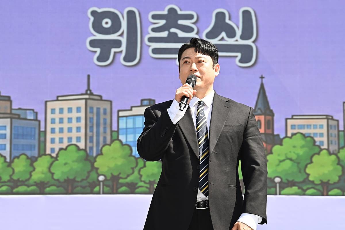 구미시 홍보대사로 위촉된 인기 코미디언 이선민 씨. / 구미시
