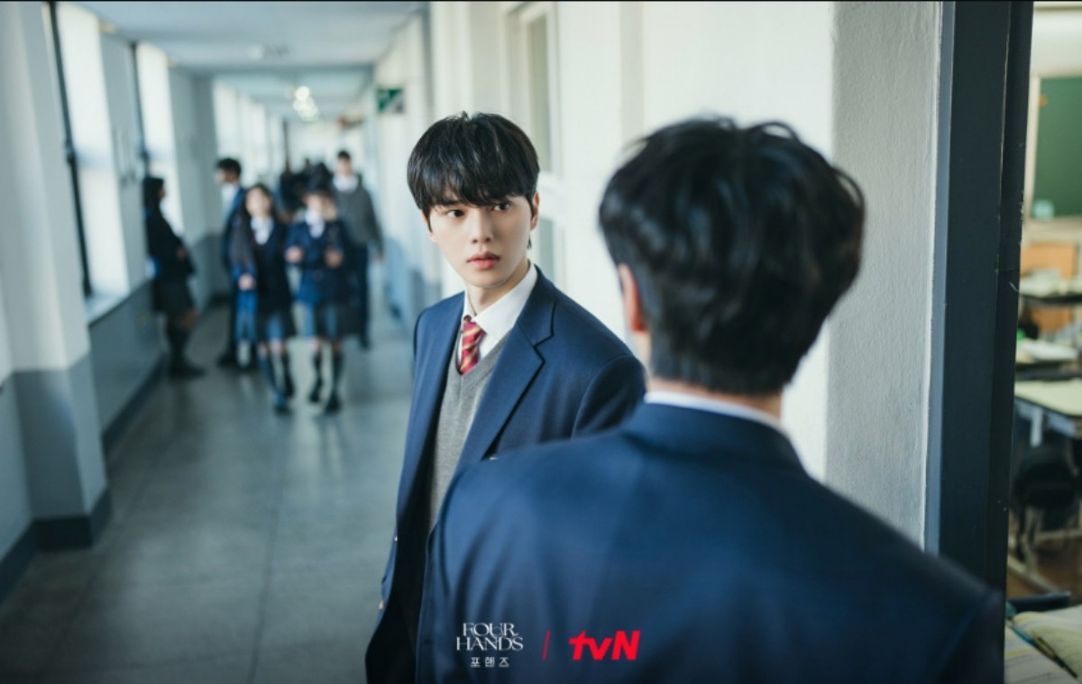 '포핸즈' 송강과 이준영. / tvN 제공