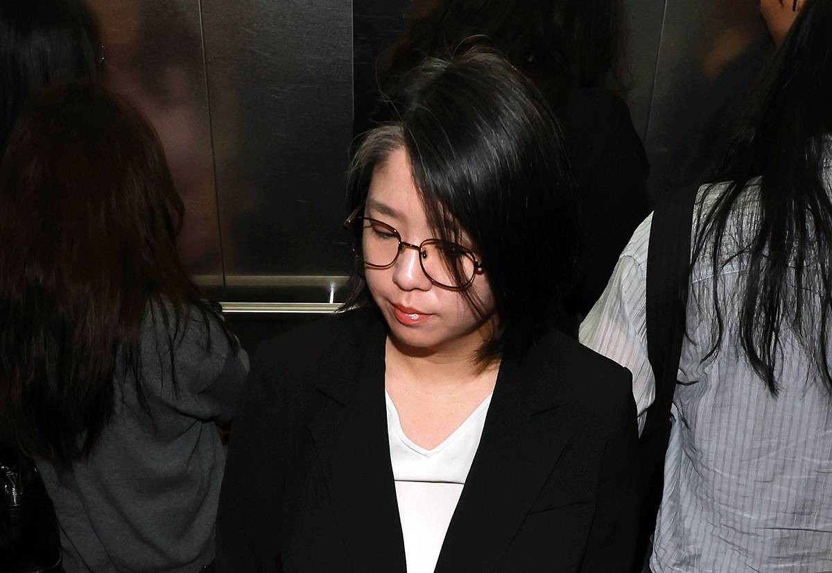 용혜인 성평등가족부 장관 후보자가 지난 7일 서울 서대문구 한국청소년활동진흥원에 마련된 인사청문회 준비 사무실로 출근하고 있다 / 뉴스1