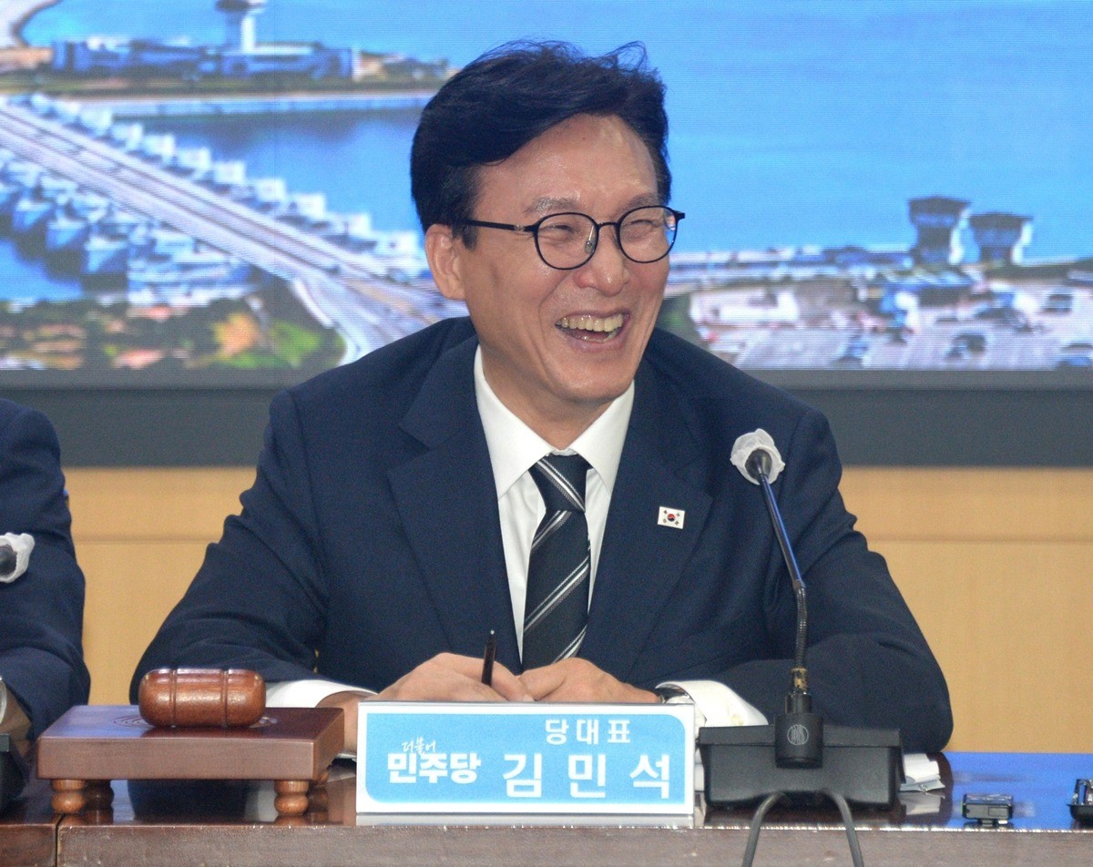 김민석 더불어민주당 대표가 9일 전북 전주시 전북특별자치도청에서 열린 전북 최고위원회의에서 발언하고 있다. / 뉴스1