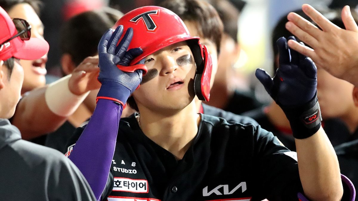 '코뼈 골절' 기아 김도영, 수술 받아 내일(11일) 퇴원 예정…복귀 일정은?