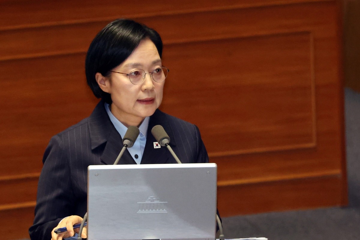 한성숙 국무총리가 10일 오후 서울 여의도 국회에서 열린 제439회국회(정기회) 제6차 본회의에서 대정부질문(외교·통일·안보)에 답하고 있다. / 뉴스1