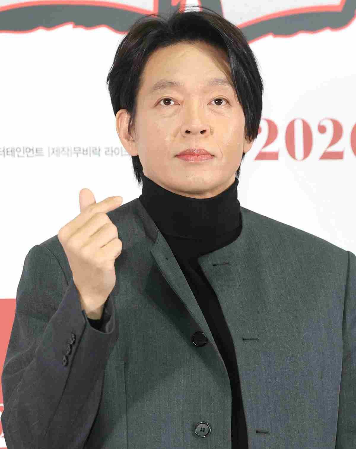 배우 박지환이 지난 1월 서울 송파구 롯데시네마 월드타워점에서 열린 영화 ‘하트맨’ 언론시사회에 참석해 포즈를 취하고 있다. / 뉴스1