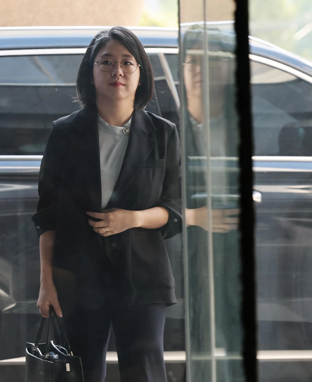 용혜인 성평등가족부 장관 후보자가 11일 오전 서울 서대문구 한국청소년활동진흥원에 마련된 인사청문회 준비 사무실로 출근하고 있다. / 뉴스1