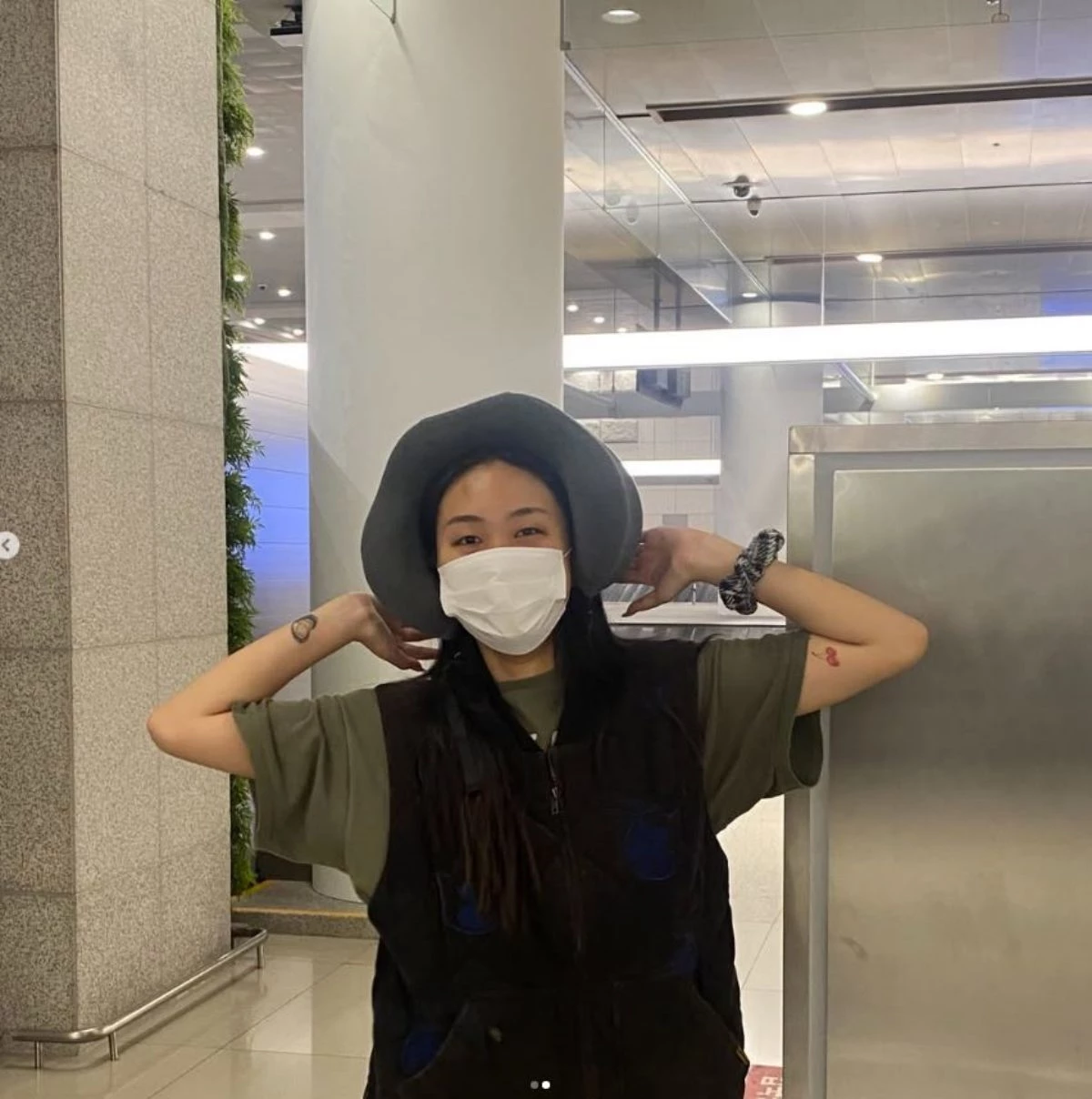 래퍼 류정란이 장문의 미담 글과 함께 올린 이영지 사진. / 류정란 인스타그램
