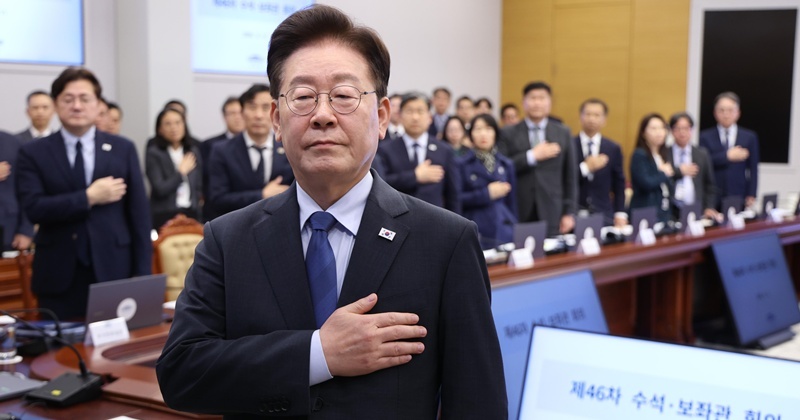 이 대통령 "유가 걱정 안 해도 된다...휘발유·경유 모두 안정"
