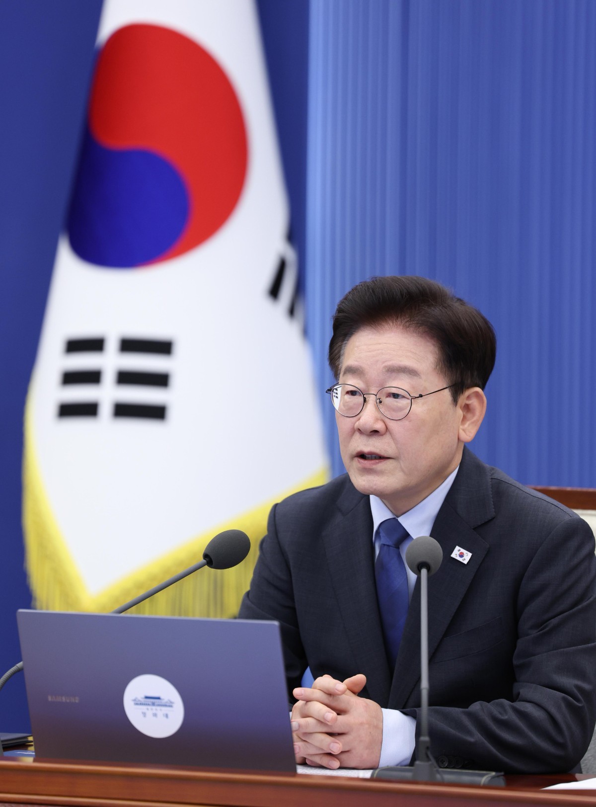 이재명 대통령이 11일 청와대에서 열린 수석보좌관회의에서 발언하고 있다. / 뉴스1
