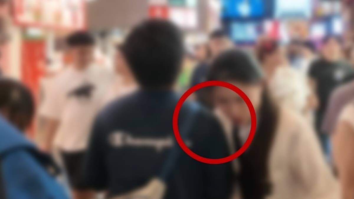 “브이 포즈 짓던 아이가 튕겨 나갔다”… 일본서 빈번하게 벌어진 '묻지마 밀치기'