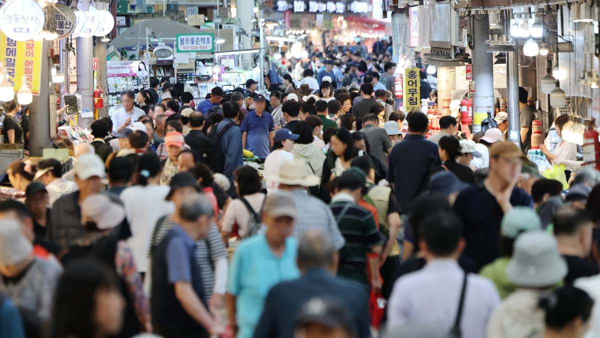 추석 연휴 나흘로 끝나나… 28일 임시공휴일 지정 여부에 쏠린 눈