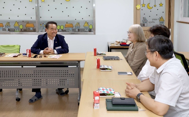 조성칠 의장, 추석 앞두고 쪽방촌 재방문...민생 현장 살핀다