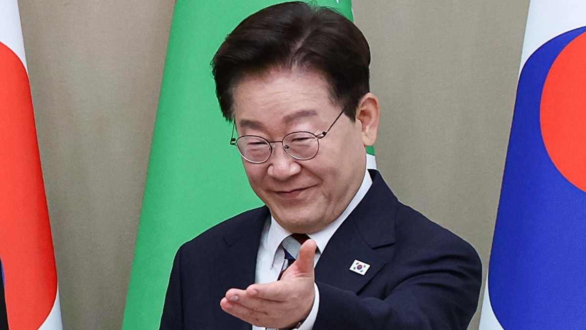 “이 대통령은 하늘이 내린 사람” “지지율 연연마라”…유명인의 발언 ‘화제’ 
