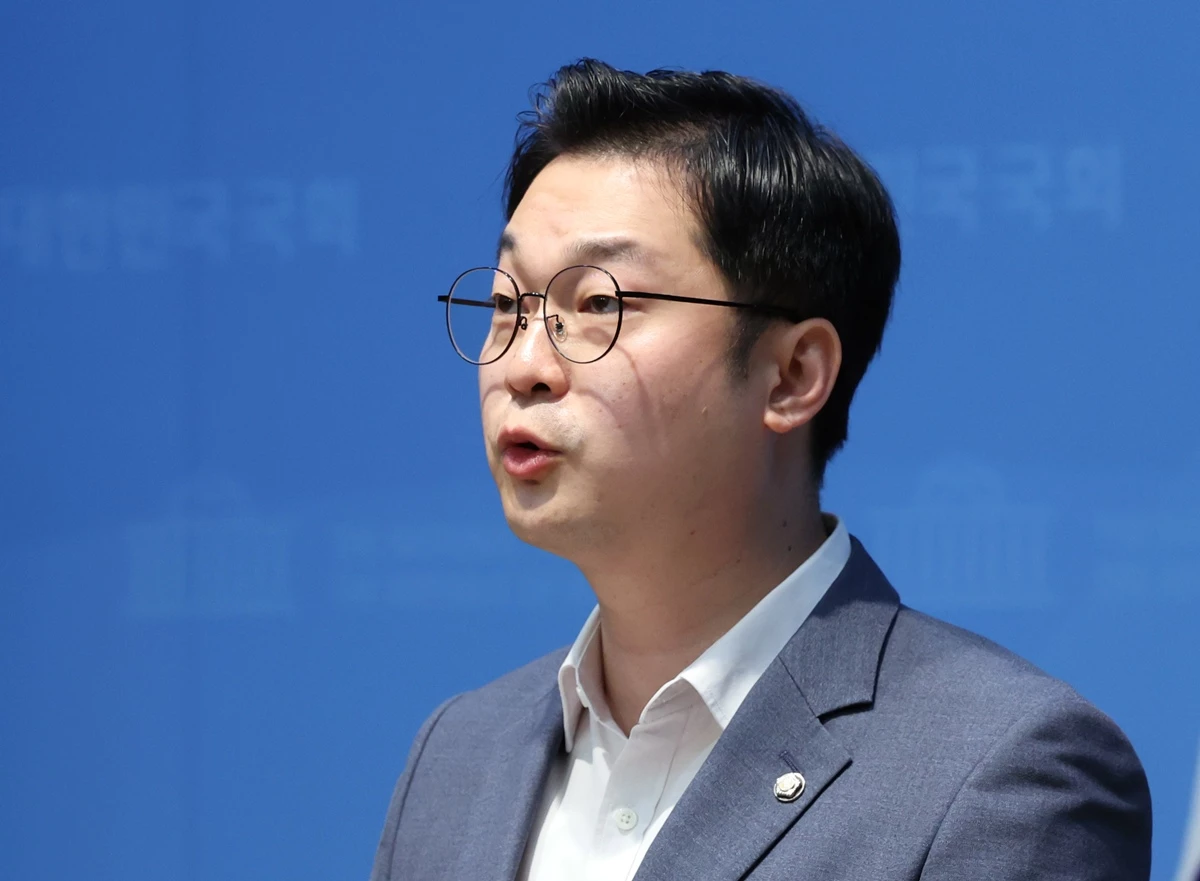 김동아 더불어민주당 의원 모습. 기사 이해를 돕기 위한 자료 사진 / 뉴스1