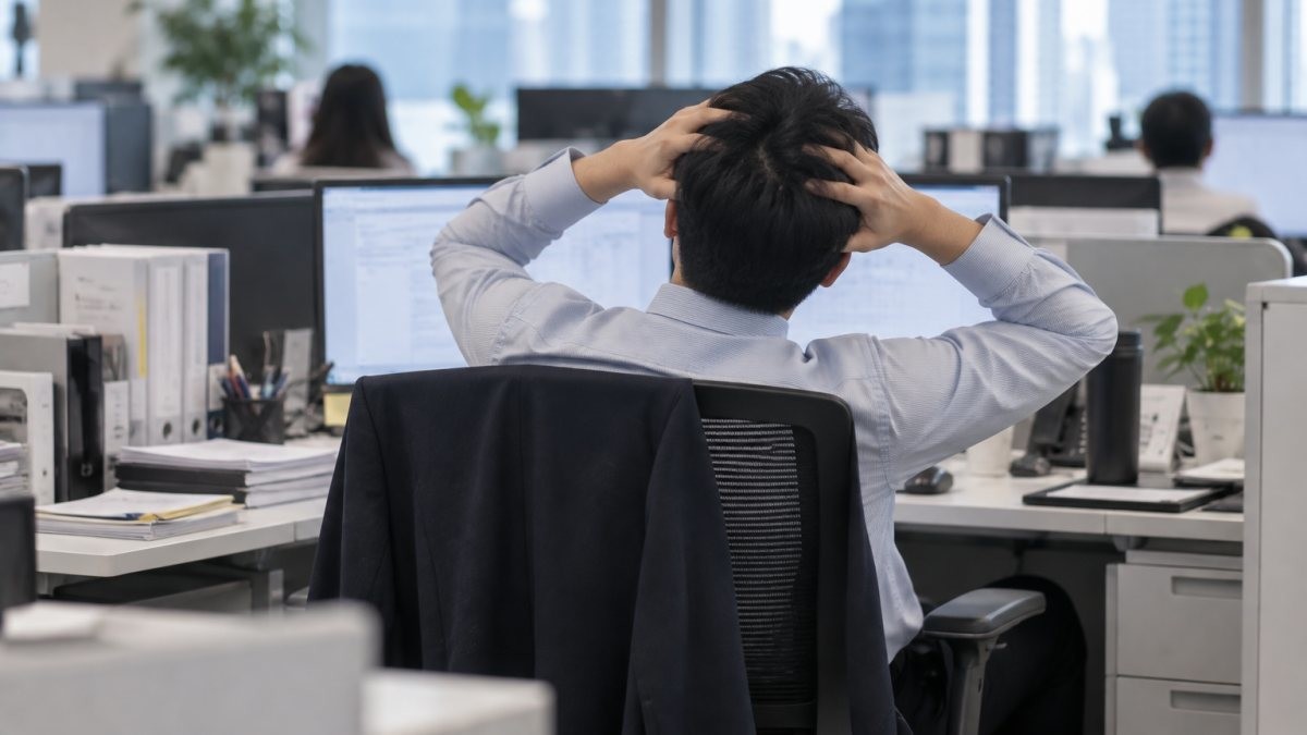 직장인 / 기사 내용을 바탕으로 제작한 AI 이미지