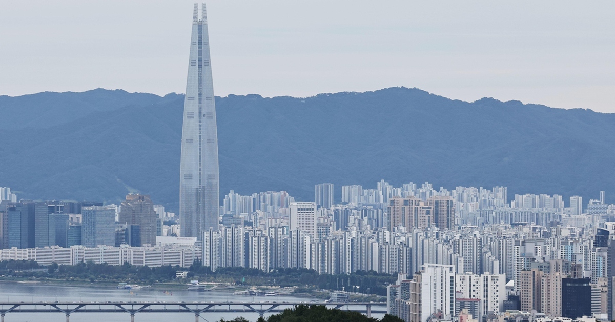 내국인은 대출 막혀 우는데... 불법으로 서울 30억 넘는 부동산 쓸어 담는 외국인들
