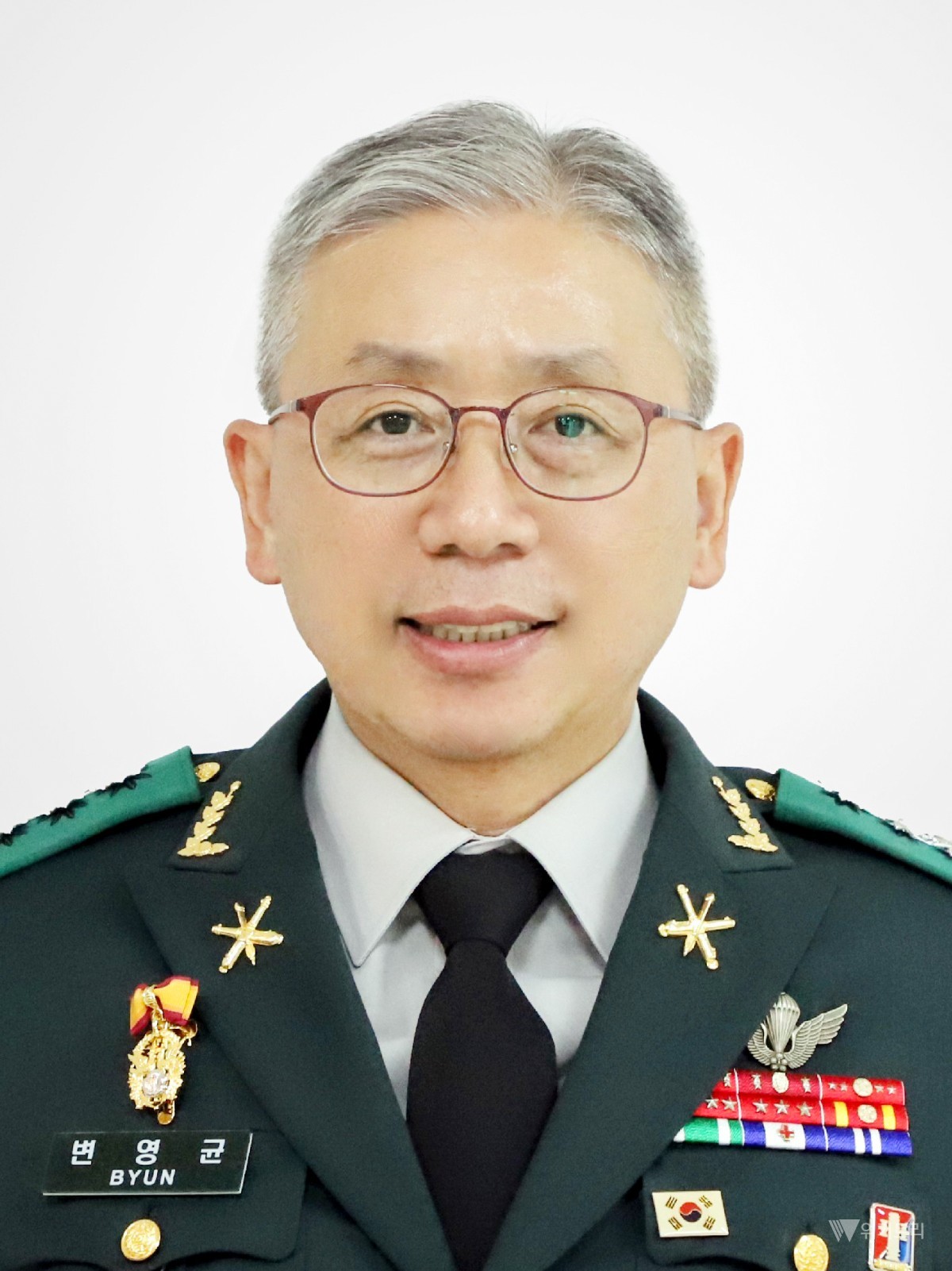 변영균 대령