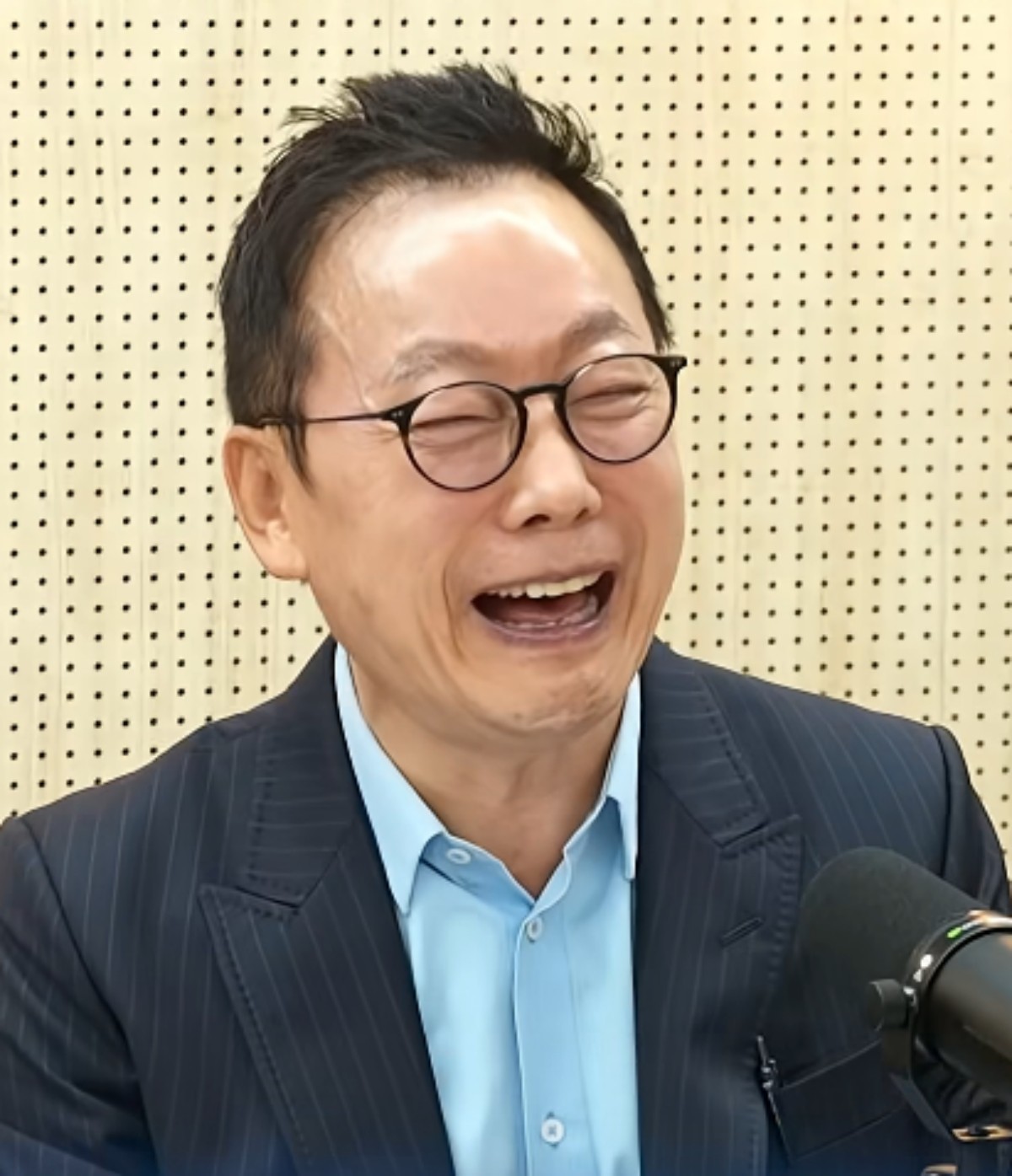 다시 돌아온 정봉주 특보. / 유튜브 '민주당티비 [더불어민주당]'