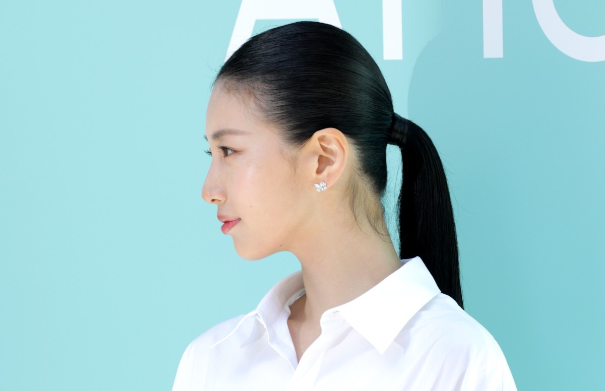 올백 머리를 완벽하게 소화한 수지 / 뉴스1