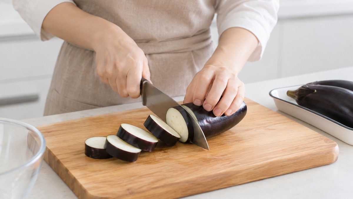 가지 쌀 때 잔뜩 사서 '이렇게' 드세요…가지 약성을 최대로 뽑아냅니다