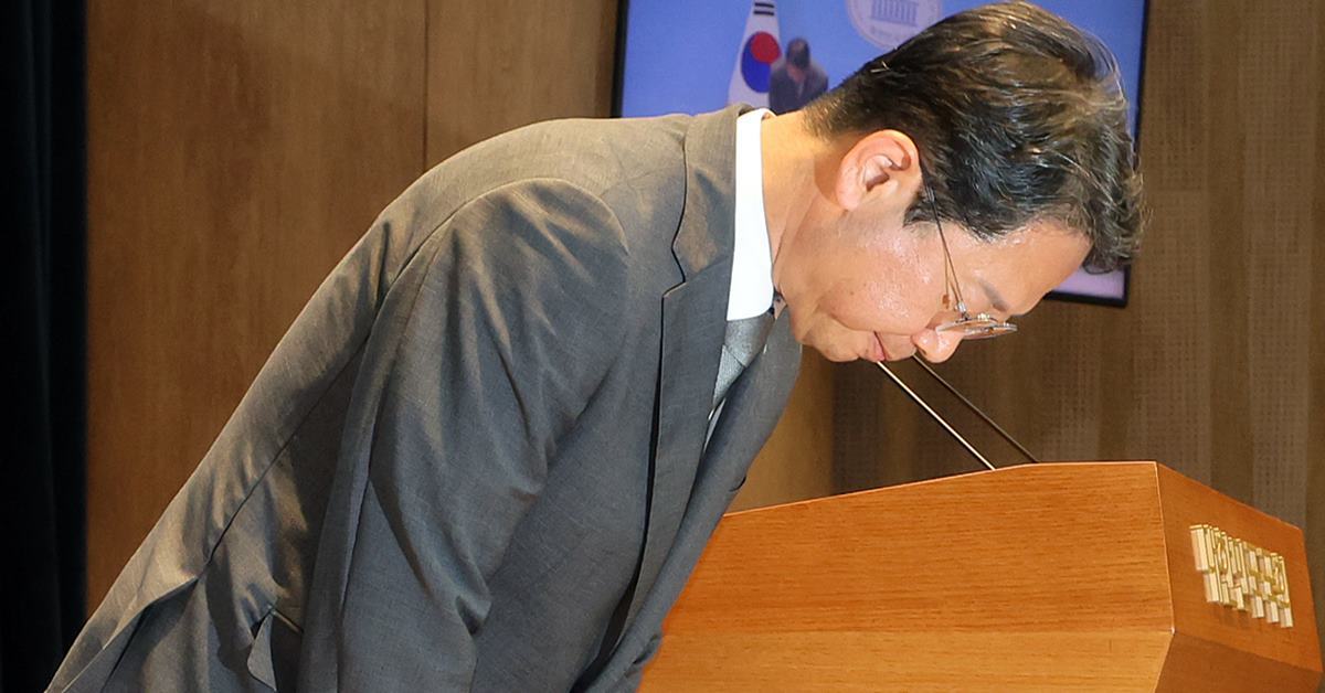 이 대통령 기자회견 하루 만에 '김승원 사퇴'에...청와대가 즉각 내놓은 '공식 입장'