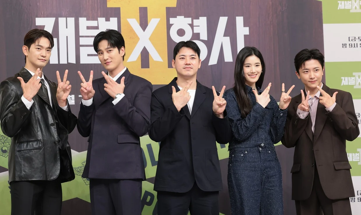 13화 핵심 장면 ② 유성원 검거 / ‘재벌X형사2’의 안보현·정은채 (사진=뉴스1)