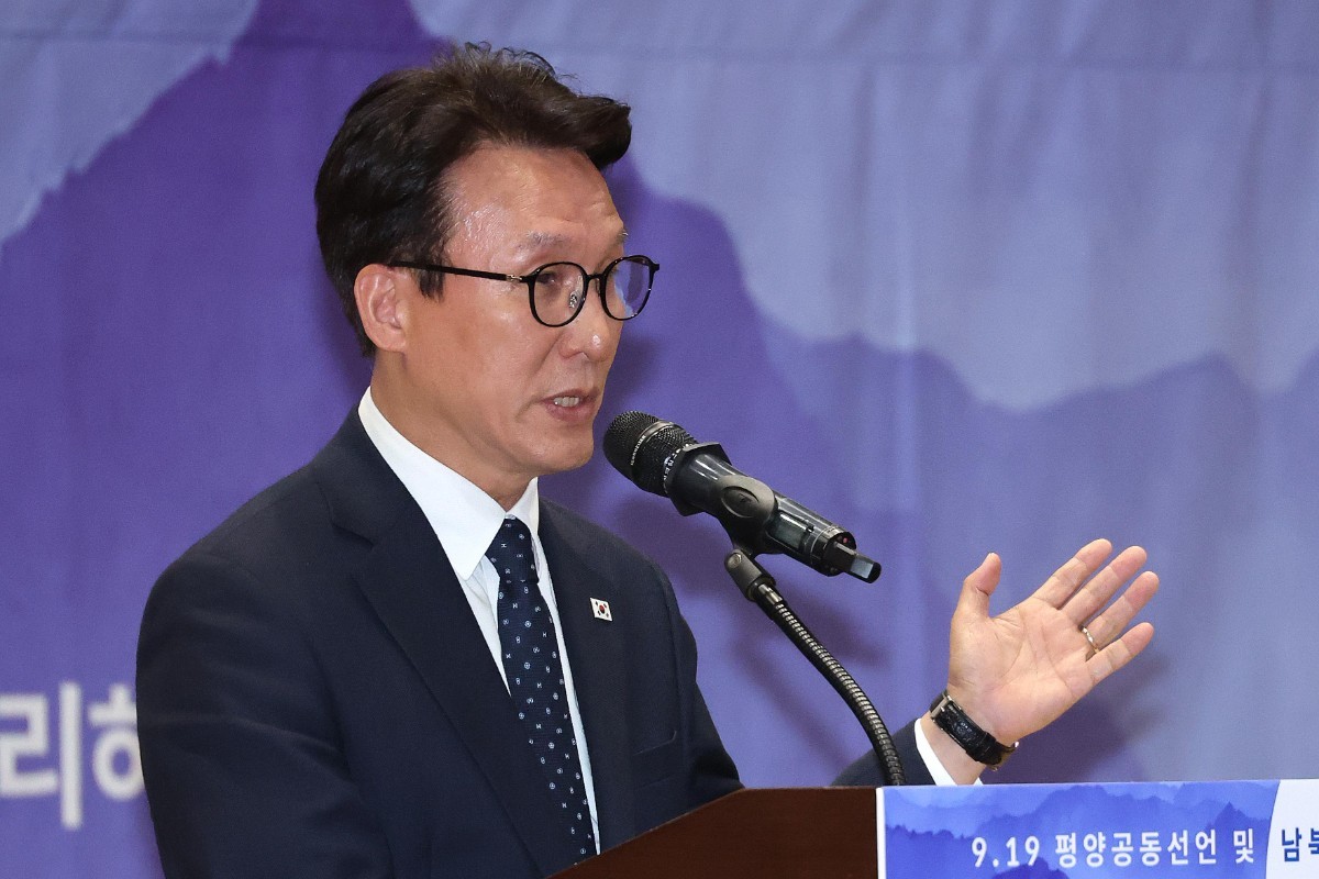 김민석 더불어민주당 대표가 18일 서울 여의도 국회 의원회관에서 열린 9.19 평양공동선언 및 남북군사합의 8주년 기념식에서 축사를 하고 있다. / 뉴스1