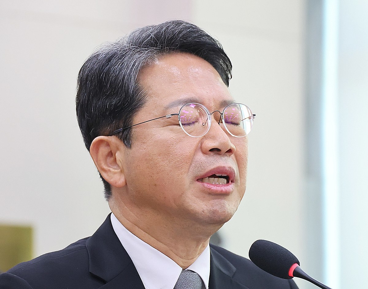 “김승원 성추행 의혹 탄원서 청와대에 접수…조국 때처럼 끊임없이 나올 것”   