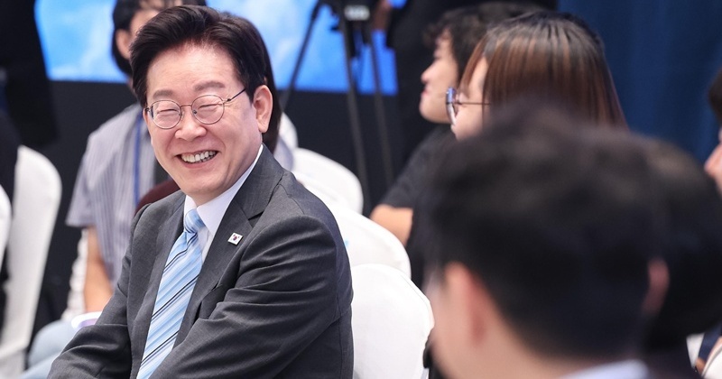 이재명 대통령 "청년들, 견디라고 하는 건 너무 잔인"