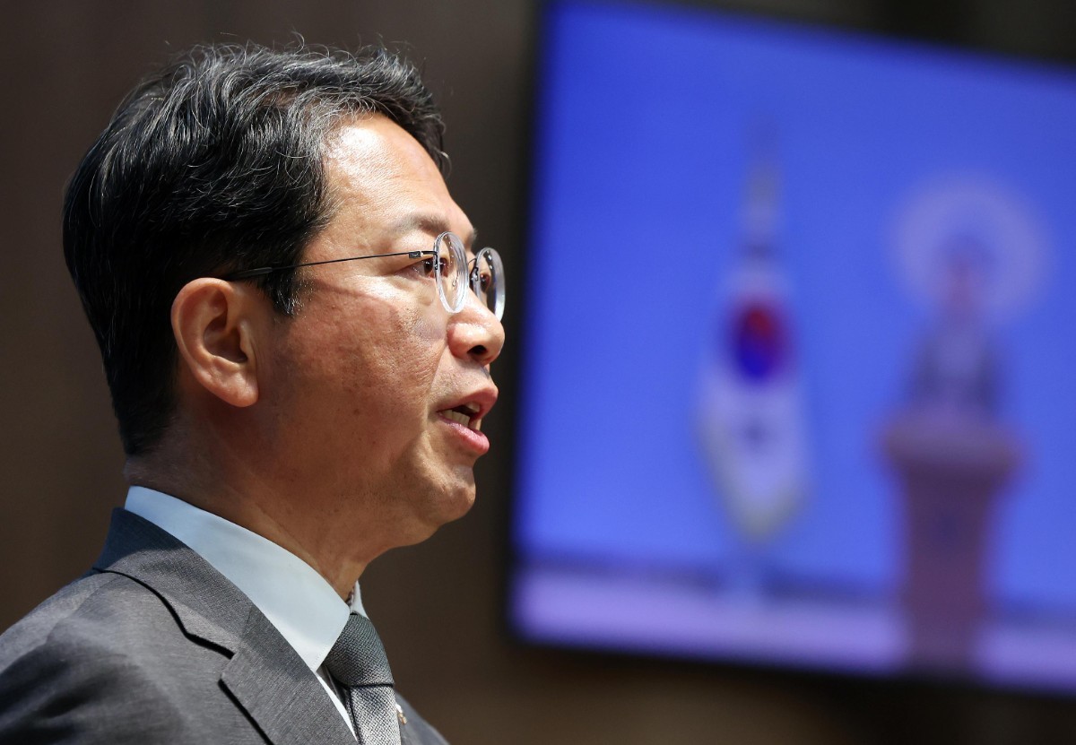 김승원 법무부 장관 후보자가 19일 서울 영등포구 여의도 국회 소통관에서 후보자직 사퇴 기자회견을 하고 있다. / 뉴스1