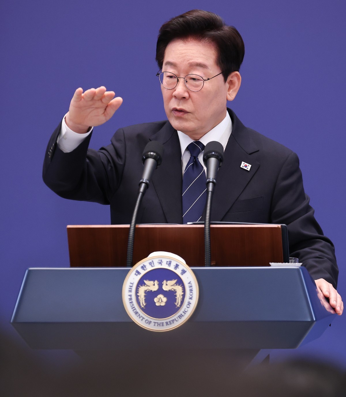 이재명 대통령이 지난 18일 청와대 영빈관에서 열린 현안 기자회견에서 발언하고 있다. / 청와대통신사진기자단-뉴스1